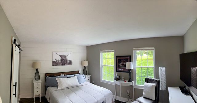 585 Brandywine Dr, Cranberry Twp, PA 16066