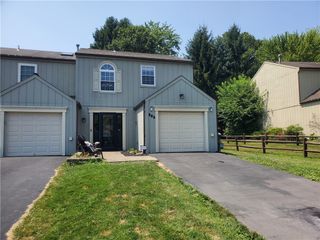 585 Brandywine Dr, Cranberry Twp, PA 16066