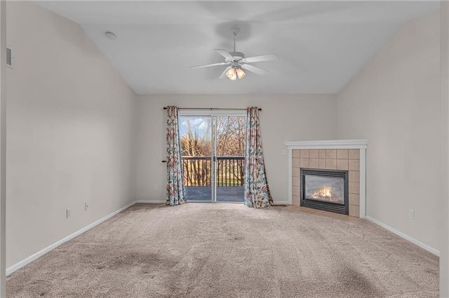 1522 Legend Trail Drive B, Lawrence, KS 66047