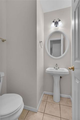 1522 Legend Trail Drive B, Lawrence, KS 66047