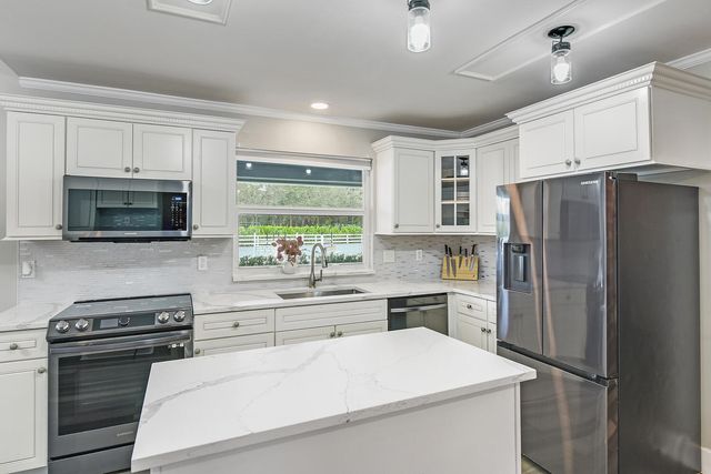 1401 Pelham Road, Wellington, FL 33414