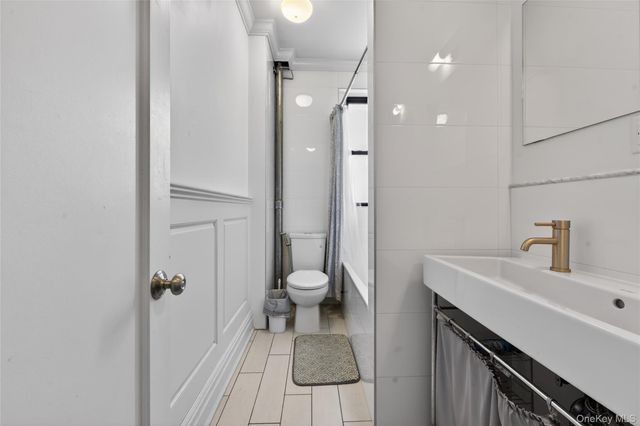 42-22 Ketcham F16, Elmhurst, NY 11372