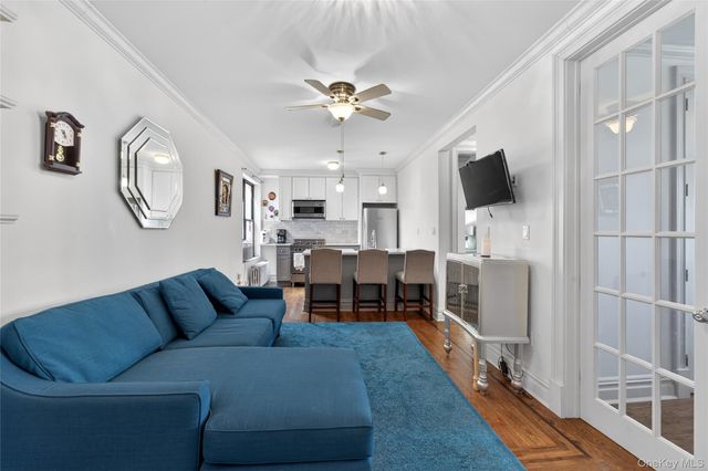 42-22 Ketcham F16, Elmhurst, NY 11372