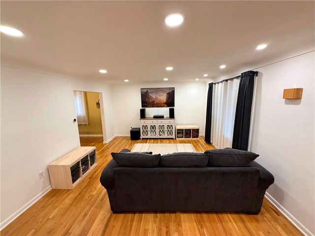 50 Philander St, Squirrel Hill, PA 15218