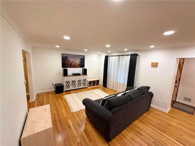 50 Philander St, Squirrel Hill, PA 15218