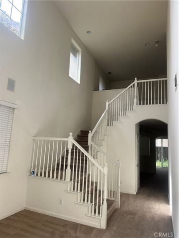 17385 Stone Celler Way, Lathrop, CA 95330