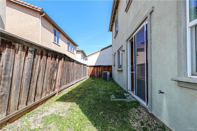 17385 Stone Celler Way, Lathrop, CA 95330