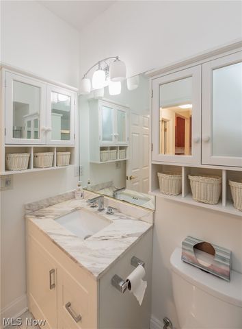 3192 Richmond Road, Beachwood, OH 44122