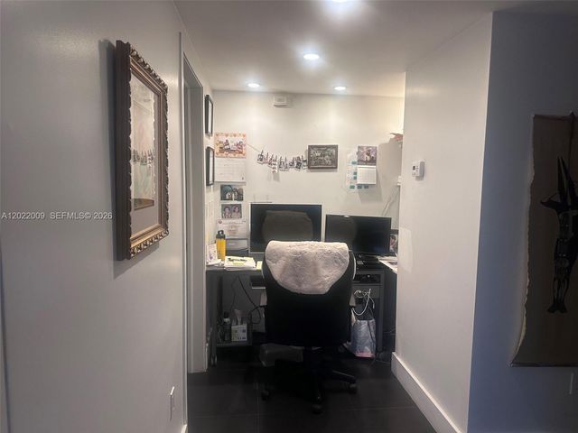 1700 NE 105th St 108, Miami Shores, FL 33138