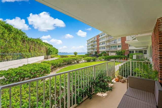 1700 NE 105th St 108, Miami Shores, FL 33138
