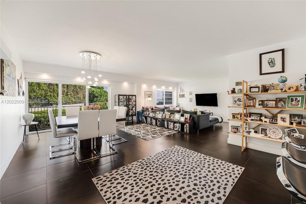 1700 NE 105th St 108, Miami Shores, FL 33138