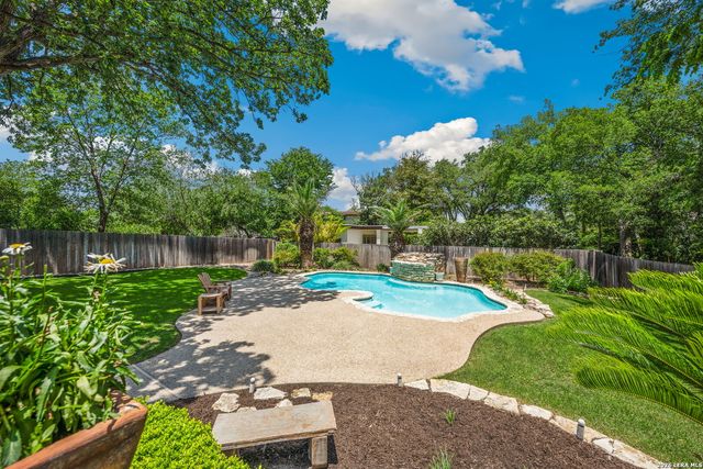 207 E SUNSET RD, San Antonio, TX 78209