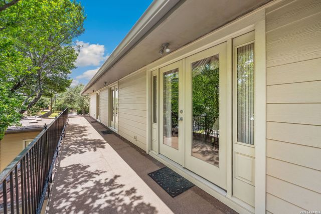 207 E SUNSET RD, San Antonio, TX 78209