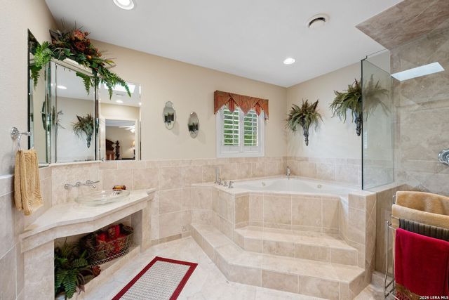 207 E SUNSET RD, San Antonio, TX 78209