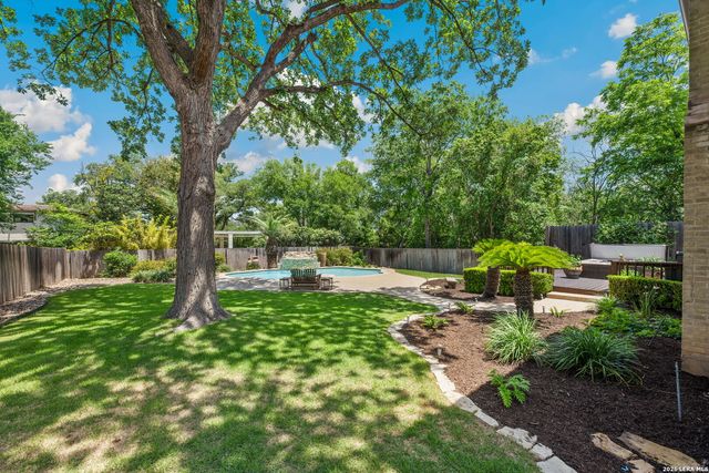207 E SUNSET RD, San Antonio, TX 78209