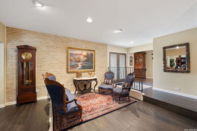 207 E SUNSET RD, San Antonio, TX 78209