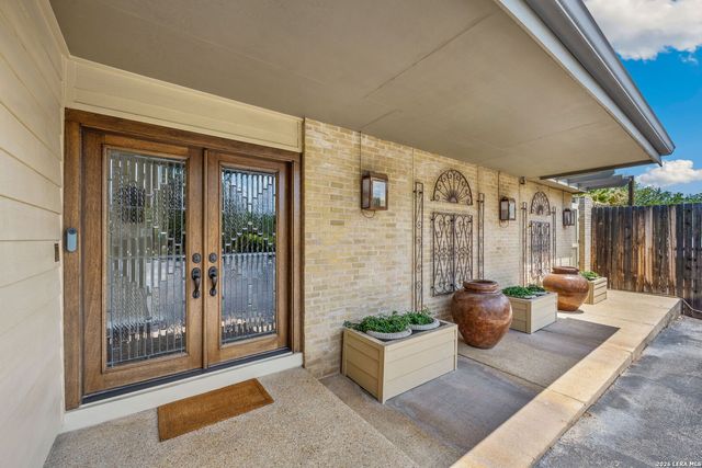 207 E SUNSET RD, San Antonio, TX 78209