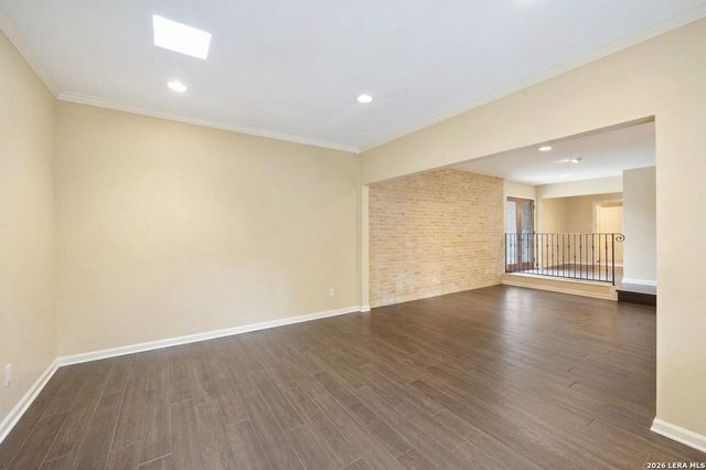 207 E SUNSET RD, San Antonio, TX 78209