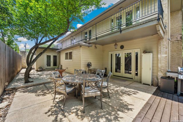 207 E SUNSET RD, San Antonio, TX 78209