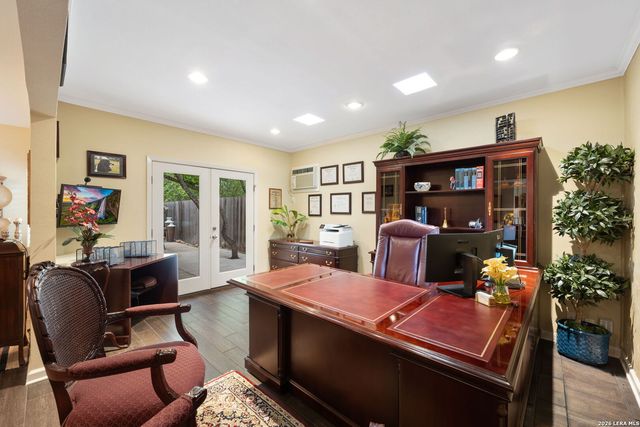 207 E SUNSET RD, San Antonio, TX 78209
