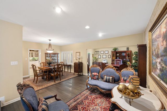 207 E SUNSET RD, San Antonio, TX 78209