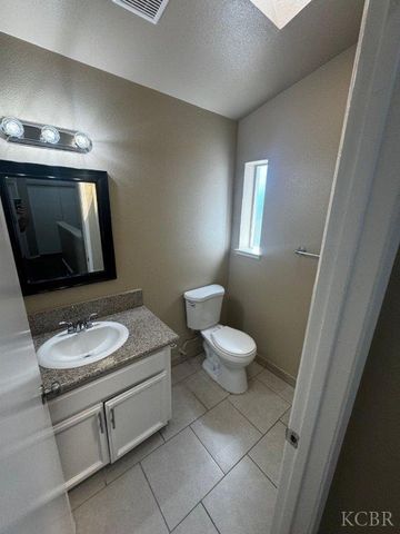 4781 N Polk Avenue, Fresno, CA 93722