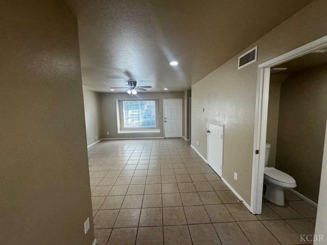 4781 N Polk Avenue, Fresno, CA 93722