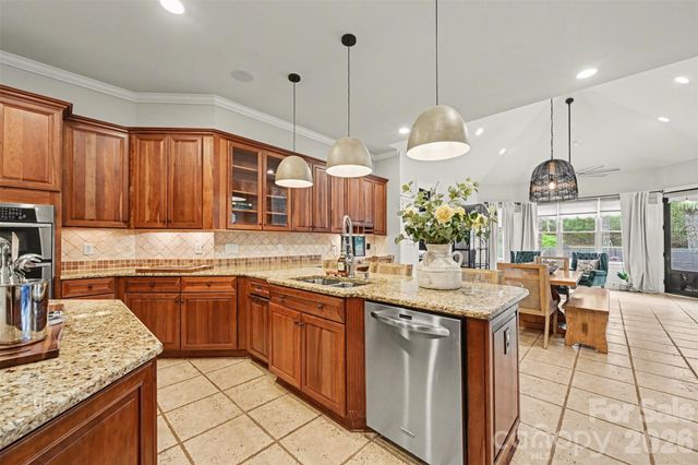 4004 Quintessa Drive, Wesley Chapel, NC 28104