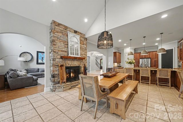 4004 Quintessa Drive, Wesley Chapel, NC 28104