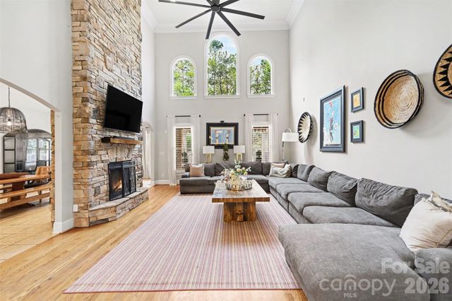 4004 Quintessa Drive, Wesley Chapel, NC 28104