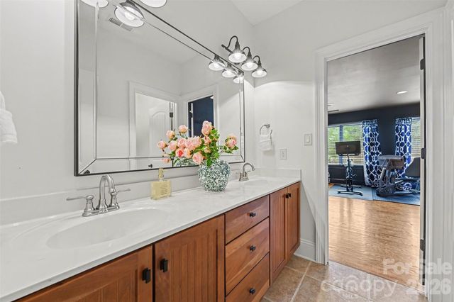 4004 Quintessa Drive, Wesley Chapel, NC 28104