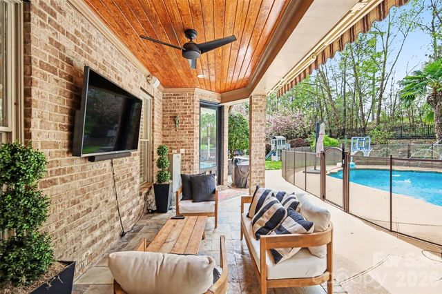 4004 Quintessa Drive, Wesley Chapel, NC 28104