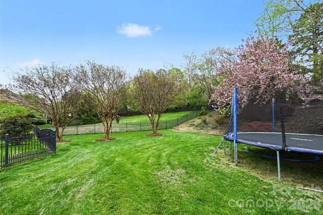 4004 Quintessa Drive, Wesley Chapel, NC 28104