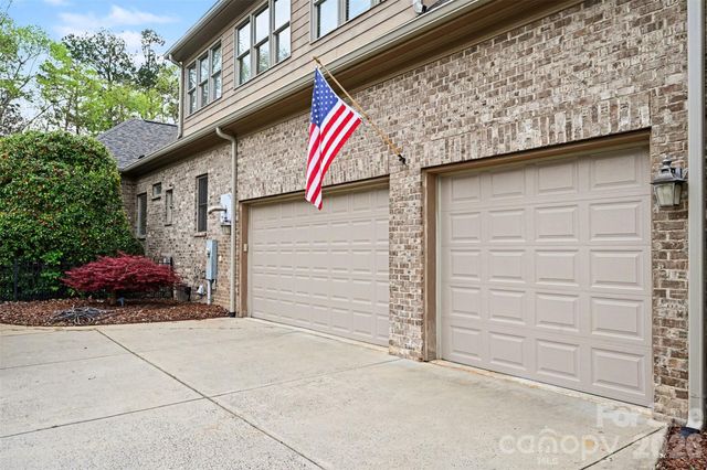 4004 Quintessa Drive, Wesley Chapel, NC 28104