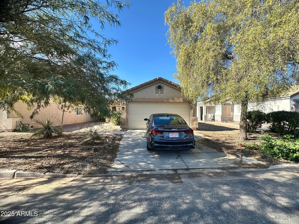 23608 N High Dunes Drive, Florence, AZ 85132