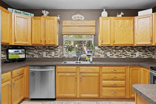 8690 SE 158TH PLACE, Summerfield, FL 34491