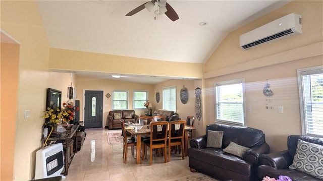 7002 E 102nd Street, Kansas City, MO 64134
