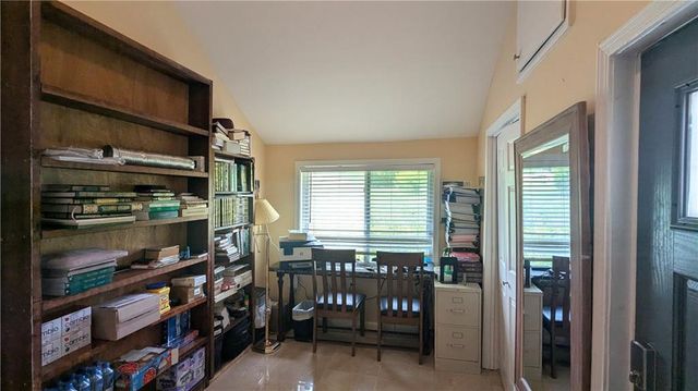 7002 E 102nd Street, Kansas City, MO 64134