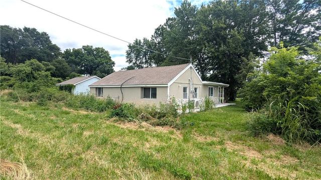 7002 E 102nd Street, Kansas City, MO 64134