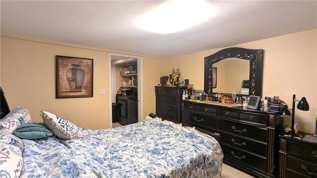 7002 E 102nd Street, Kansas City, MO 64134