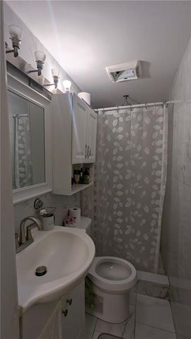 7002 E 102nd Street, Kansas City, MO 64134