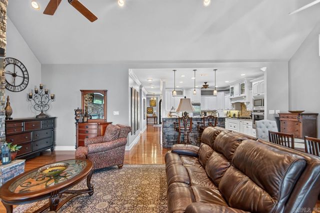 7017 Worth Avenue, Benton, AR 72019