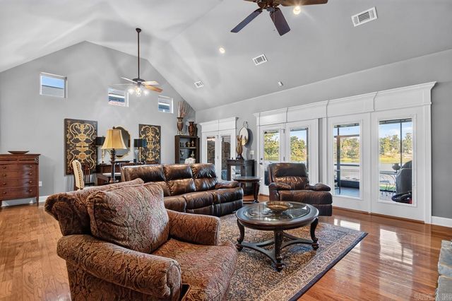 7017 Worth Avenue, Benton, AR 72019
