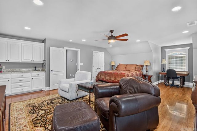 7017 Worth Avenue, Benton, AR 72019