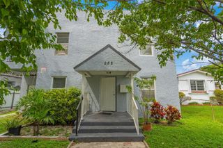 285 NW 44th Street 3, Miami, FL 33127