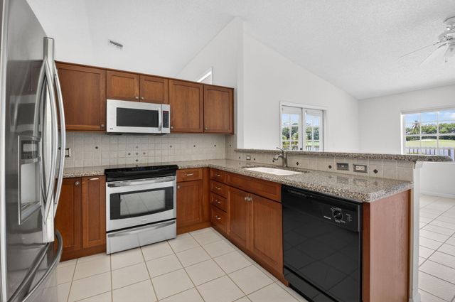 6180 Golf Villas Drive, Boynton Beach, FL 33437