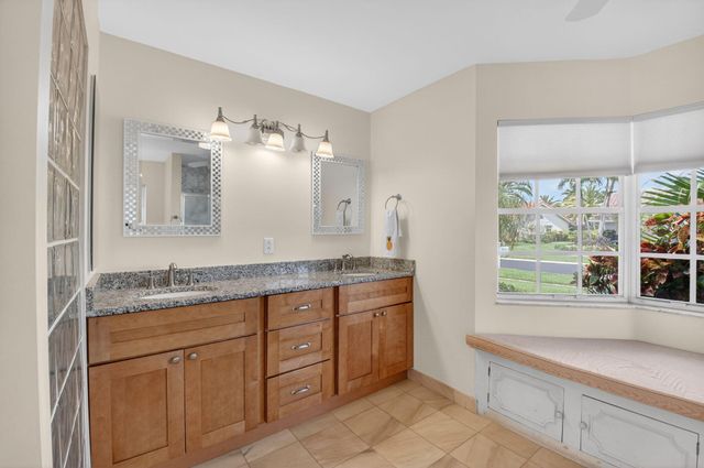 6180 Golf Villas Drive, Boynton Beach, FL 33437