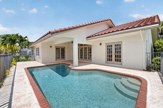 6180 Golf Villas Drive, Boynton Beach, FL 33437
