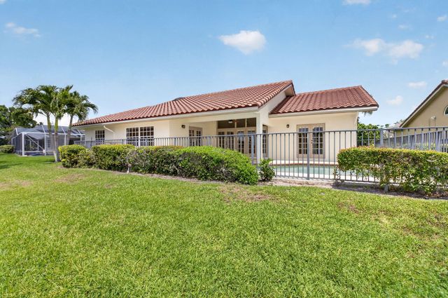6180 Golf Villas Drive, Boynton Beach, FL 33437