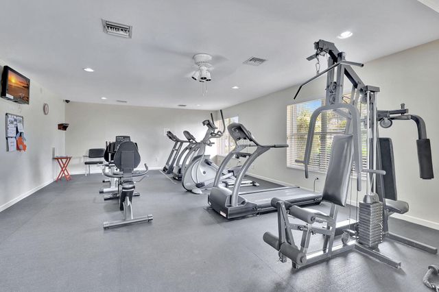 6180 Golf Villas Drive, Boynton Beach, FL 33437